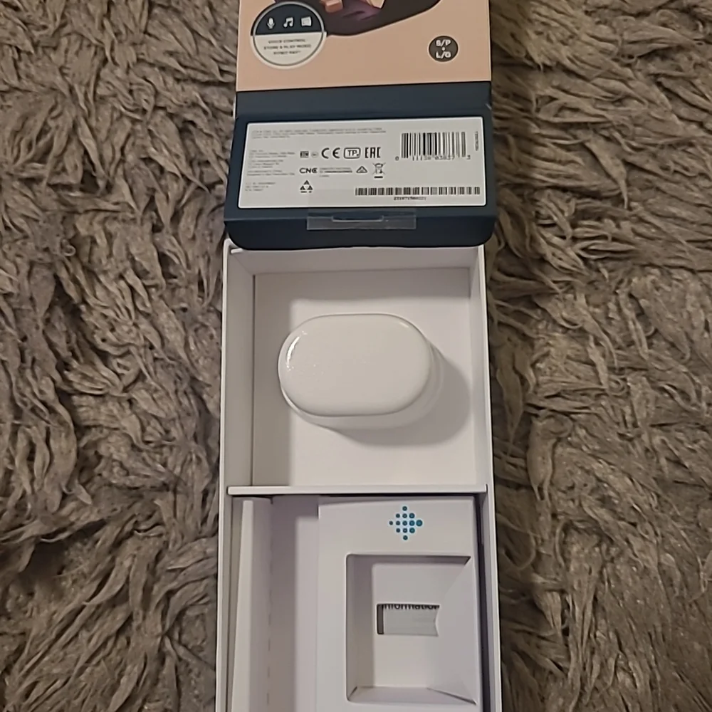Fitbit Versa 2 Smartwatch - Black and Rose Gold BOX OnLY